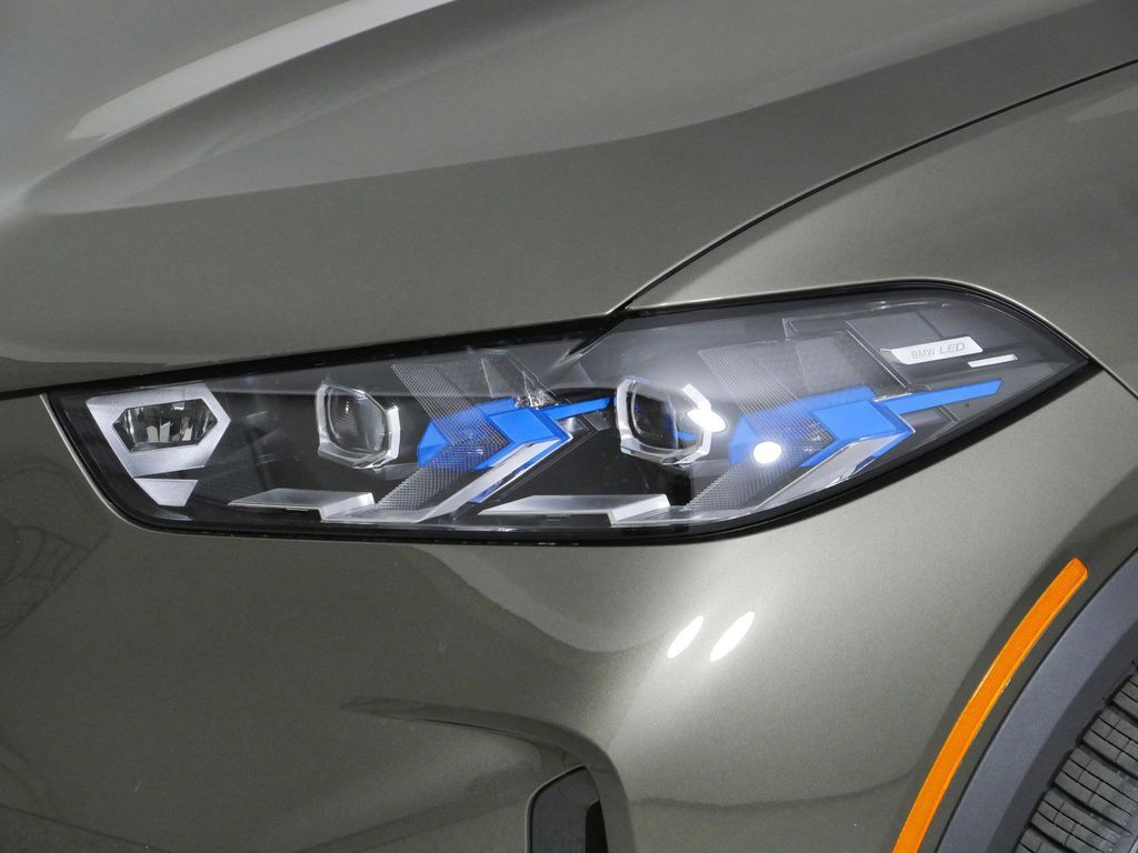 Thumbnail: 2026 BMW X5 - 3