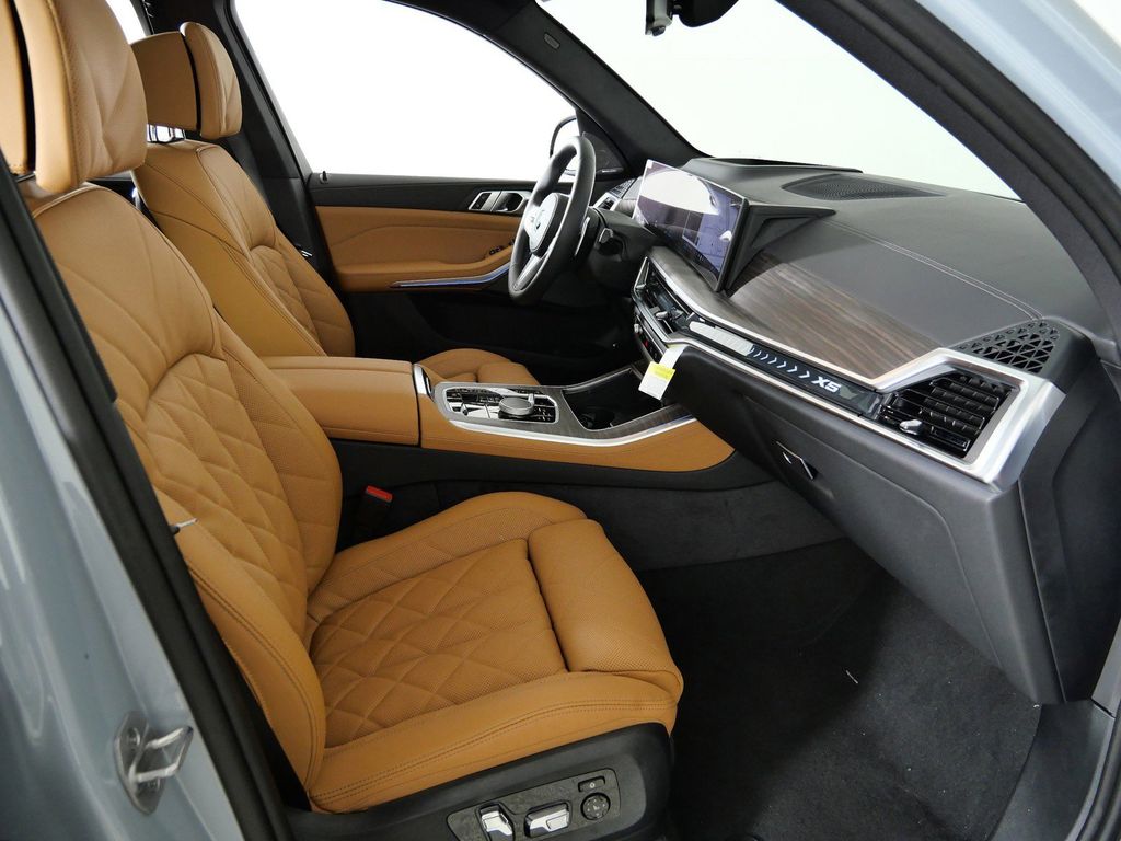 Thumbnail: 2026 BMW X5 - 20