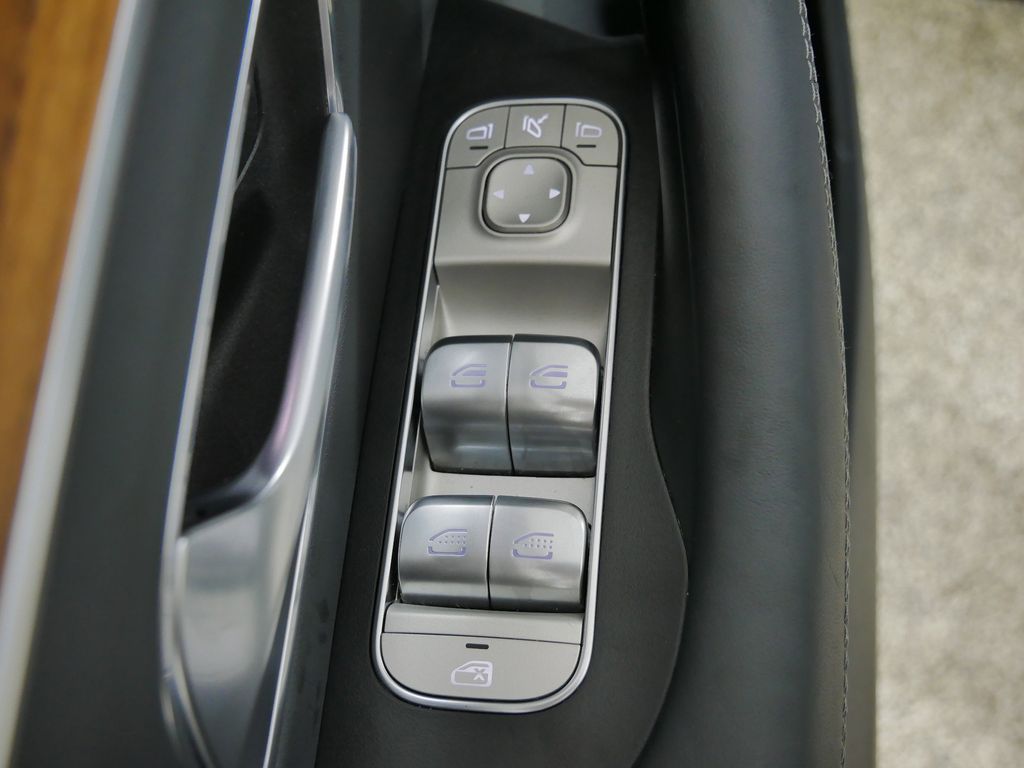 Thumbnail: 2023 Mercedes-Benz GLE - 37