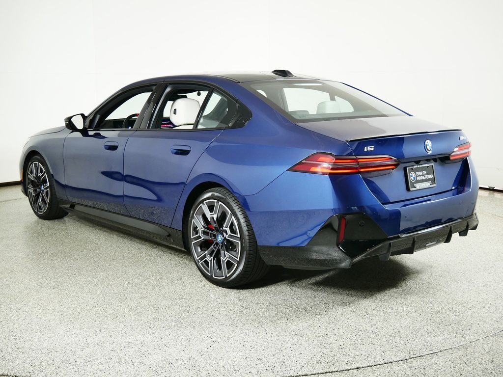 Thumbnail: 2024 BMW i5 - 16