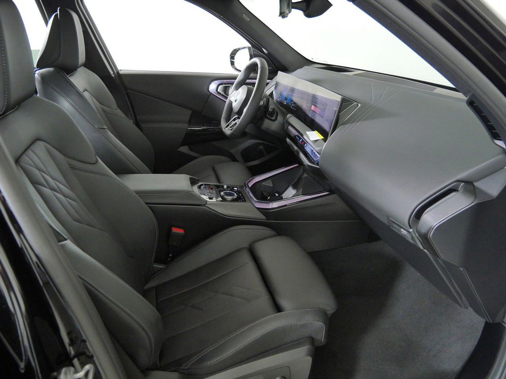 Thumbnail: 2026 BMW X3 - 21