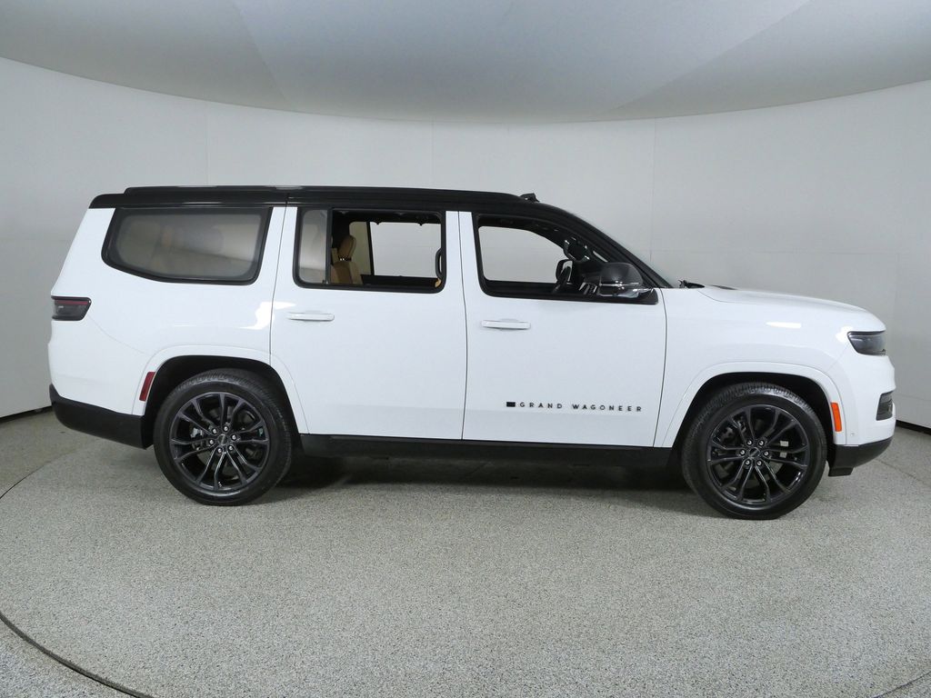 Thumbnail: 2023 Jeep Grand Wagoneer - 8