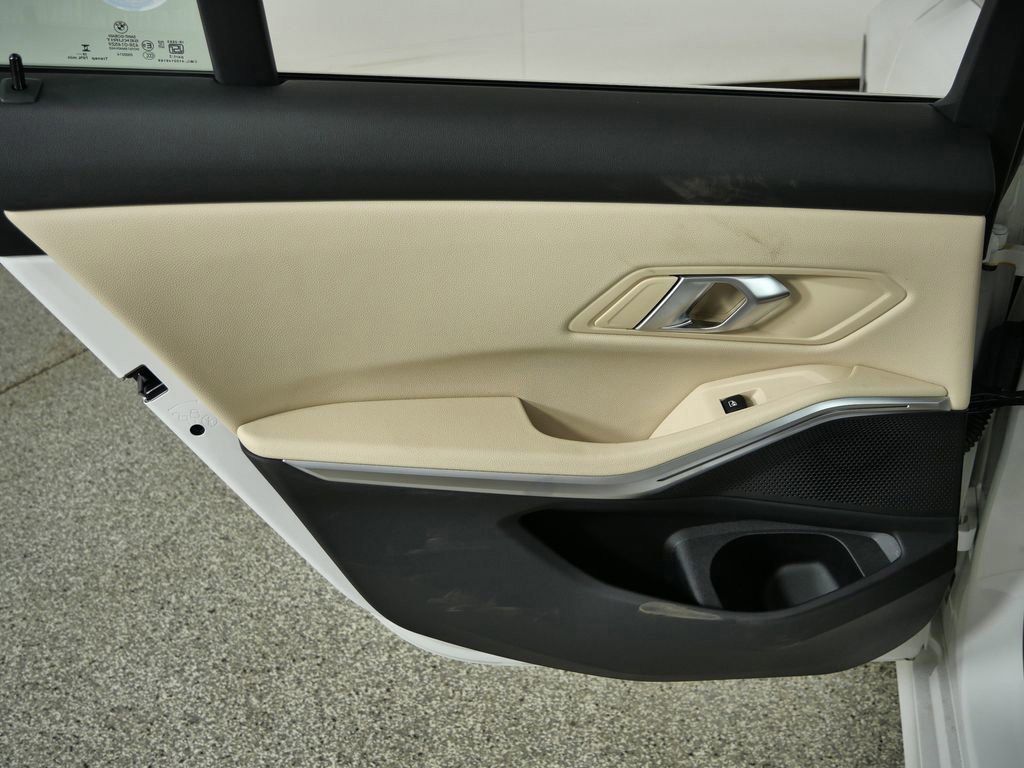 Thumbnail: 2026 BMW 3 Series - 30