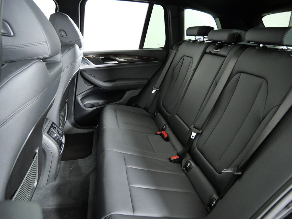 Thumbnail: 2021 BMW X3 - 32