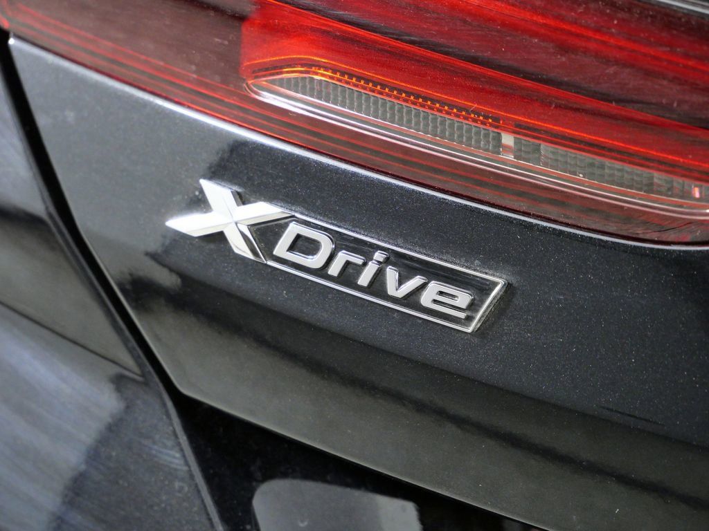 Thumbnail: 2026 BMW 8 Series - 15