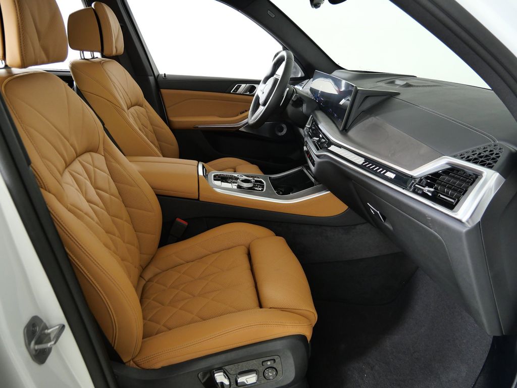 Thumbnail: 2026 BMW X5 - 20