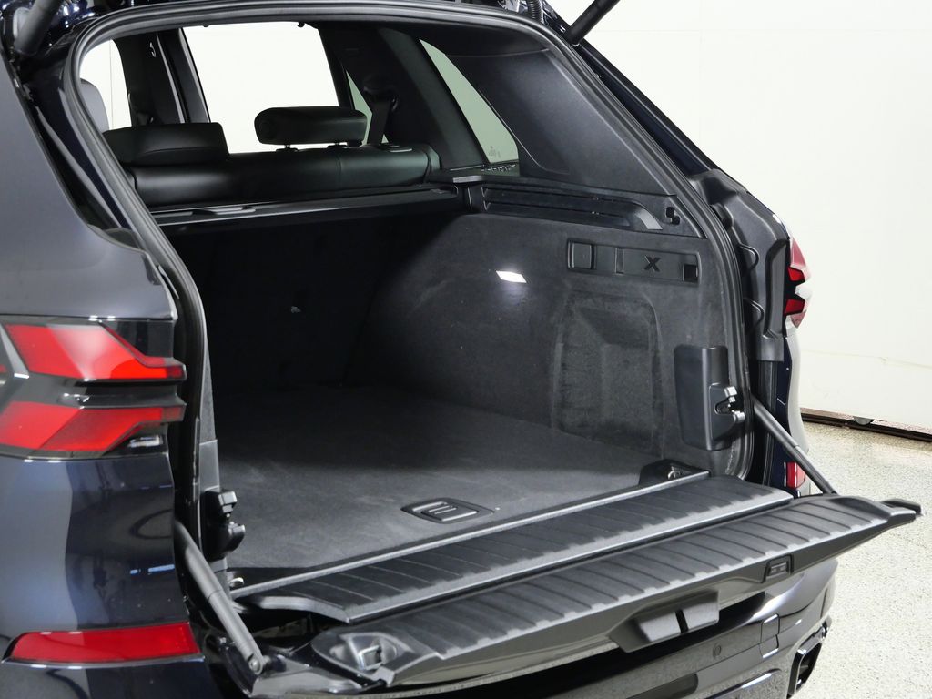 Thumbnail: 2026 BMW X5 - 29