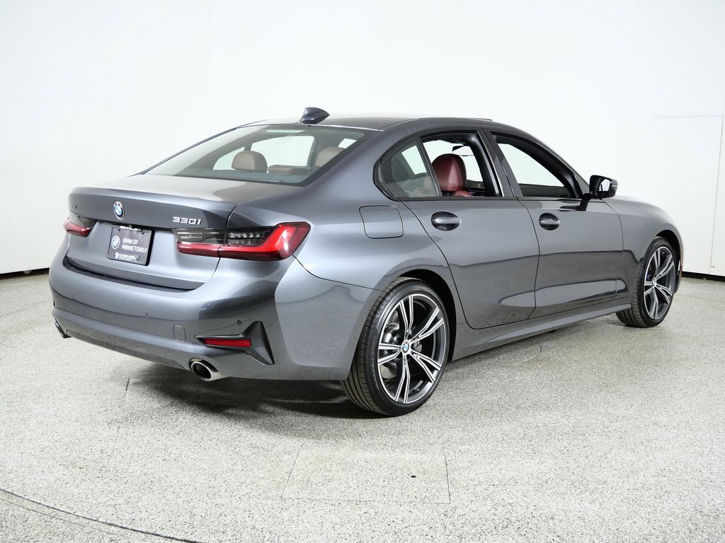 Thumbnail: 2022 BMW 3 Series - 10