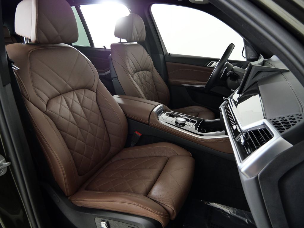 Thumbnail: 2024 BMW X5 - 26