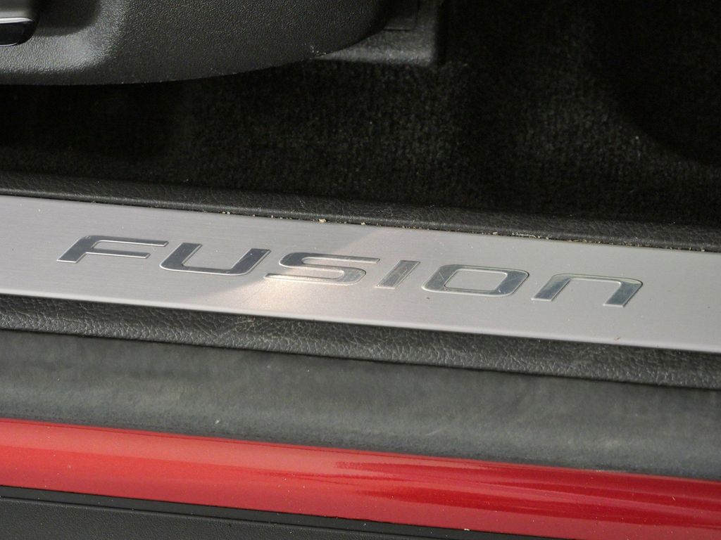 Thumbnail: 2013 Ford Fusion - 23