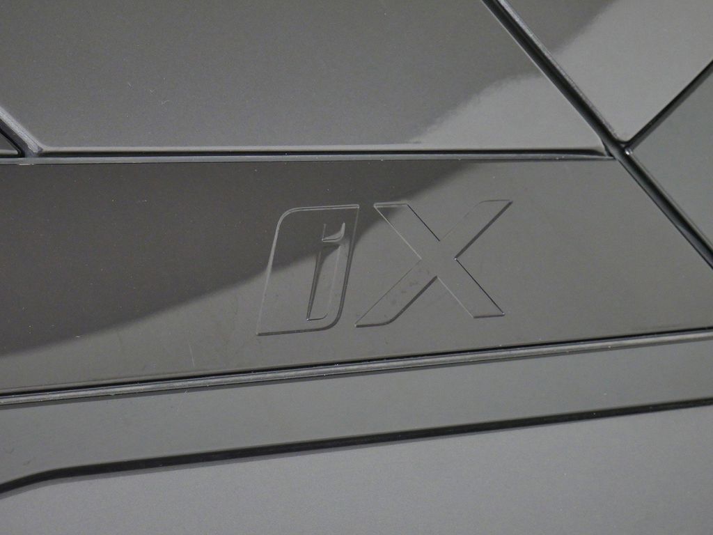 Thumbnail: 2023 BMW iX - 4
