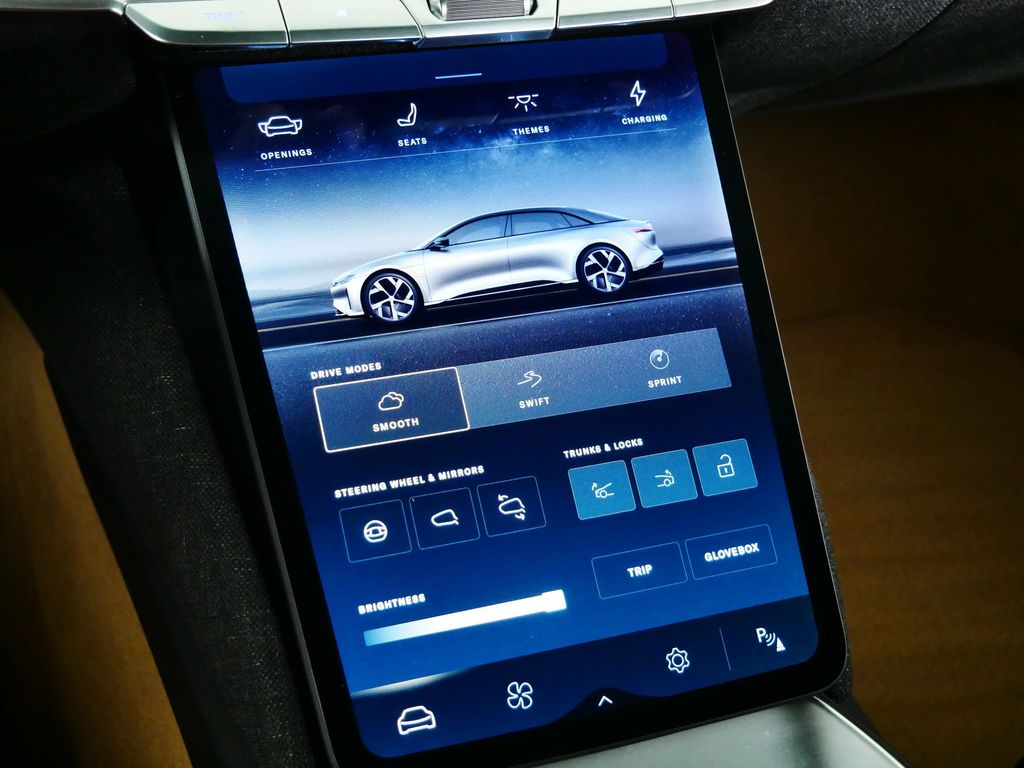 Thumbnail: 2023 Lucid Air - 43