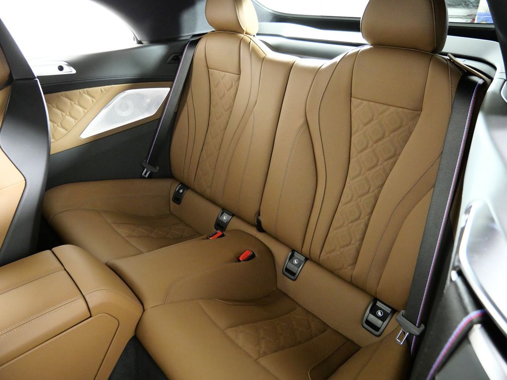 Thumbnail: 2025 BMW M8 - 29