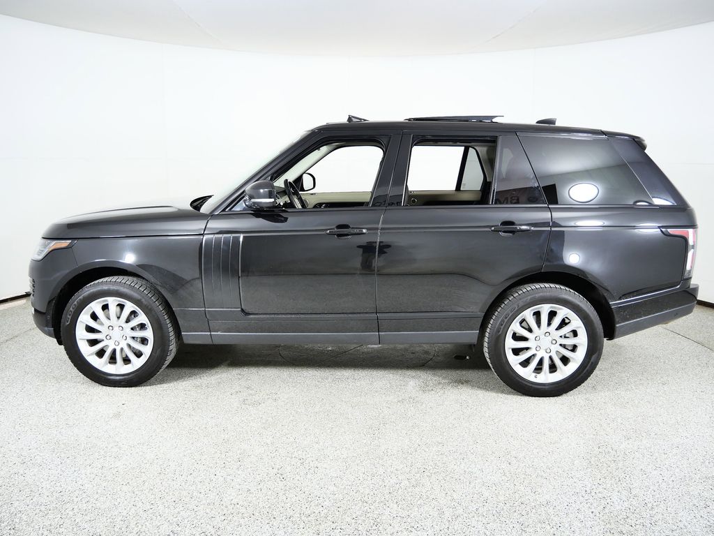 Thumbnail: 2018 Land Rover Range Rover - 16