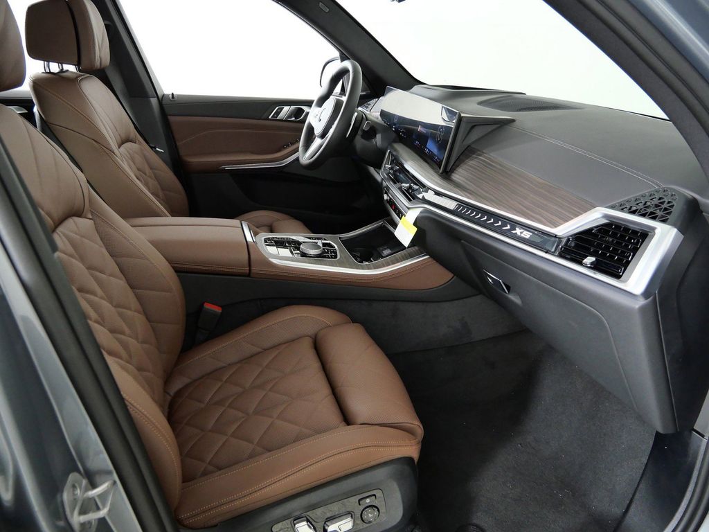 Thumbnail: 2026 BMW X5 - 20