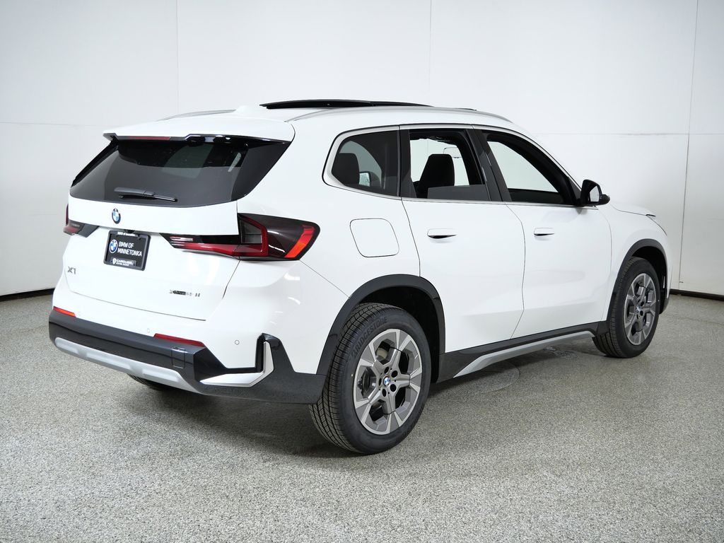 Thumbnail: 2026 BMW X1 - 9