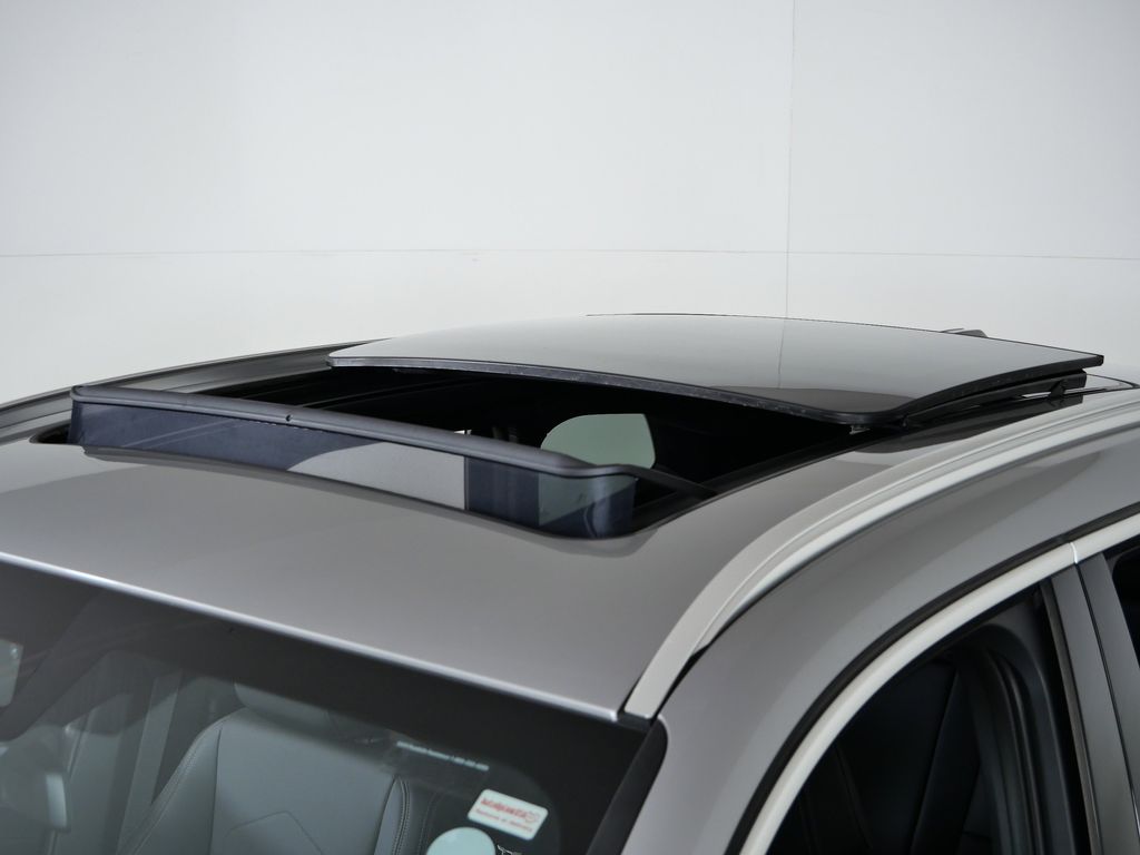 Thumbnail: 2026 BMW X1 - 18