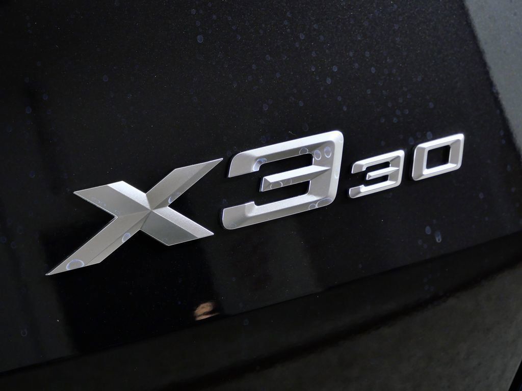 Thumbnail: 2026 BMW X3 - 14