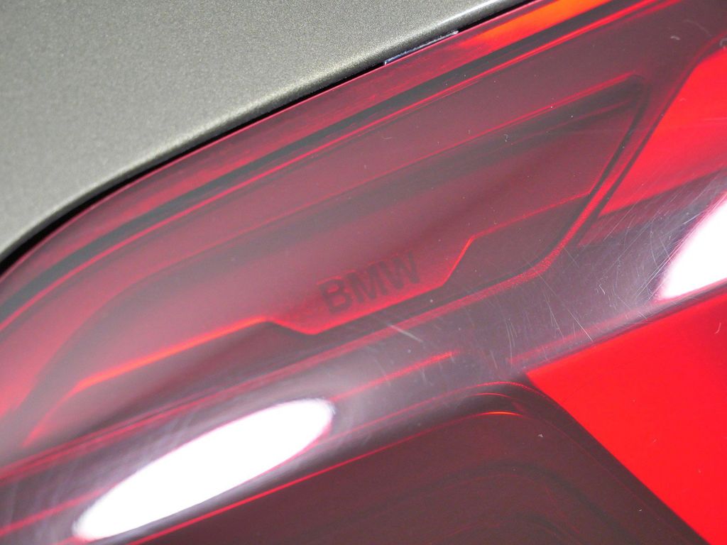 Thumbnail: 2021 BMW X5 - 18