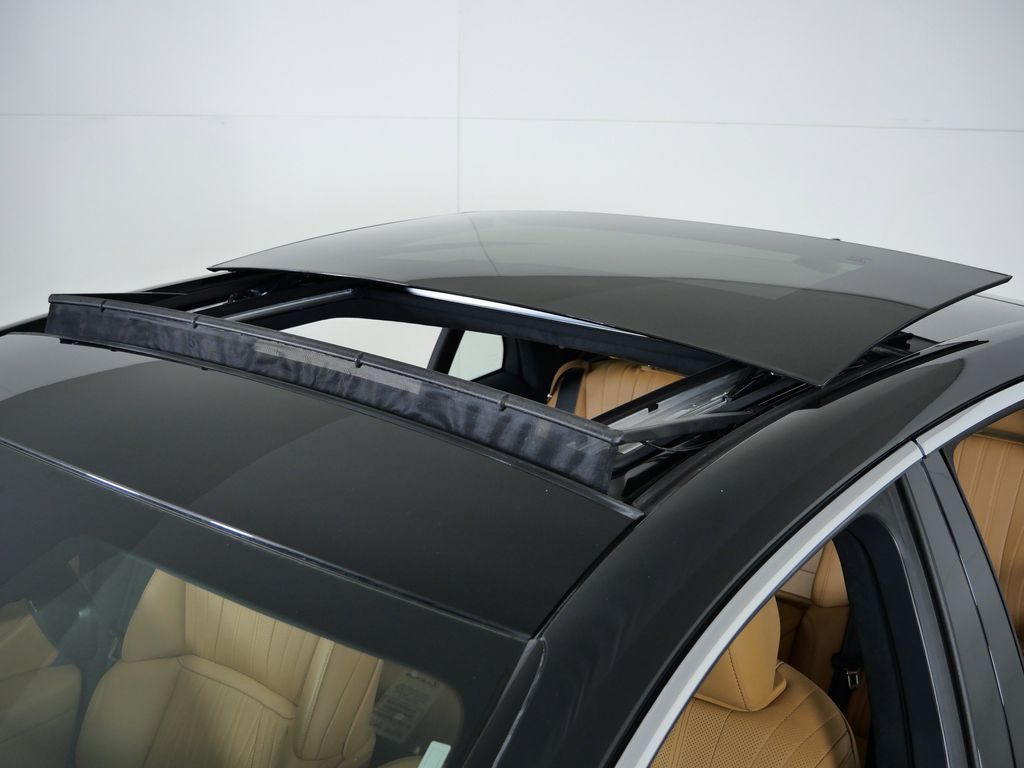 Thumbnail: 2024 Lexus LS - 19