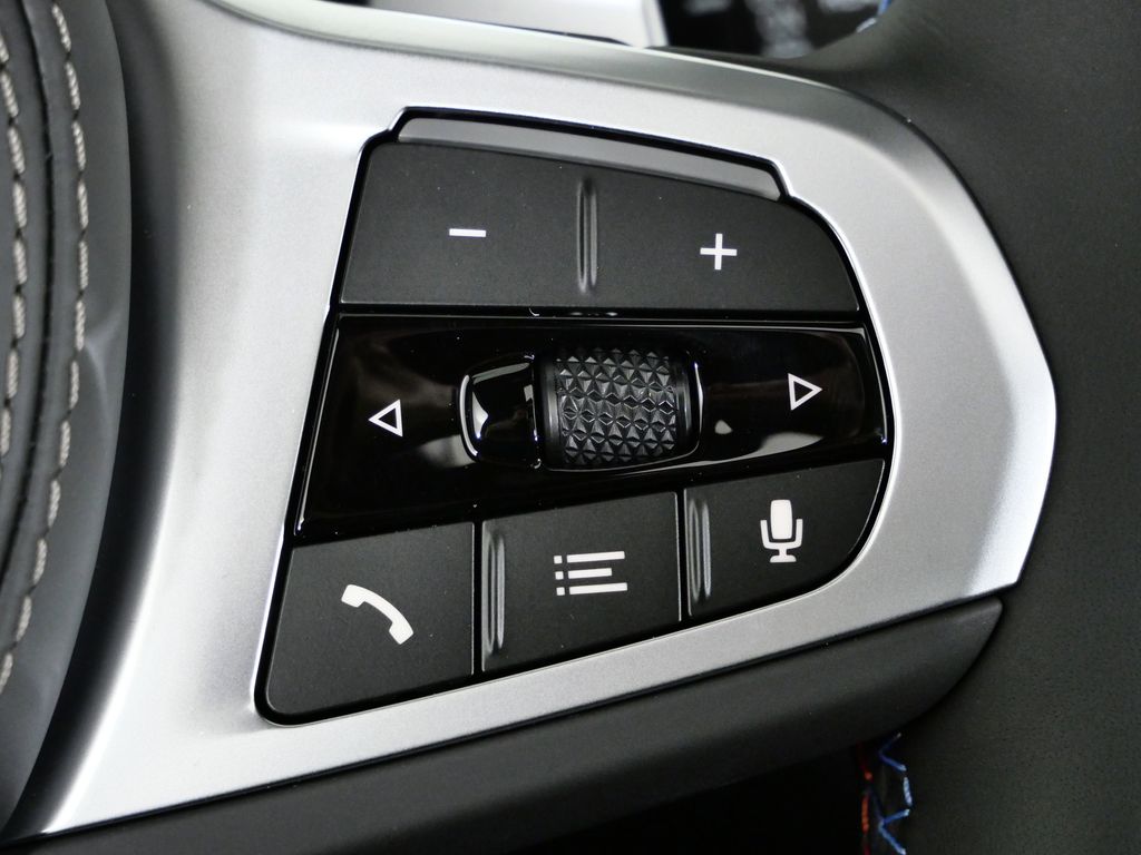 Thumbnail: 2026 BMW X5 - 42