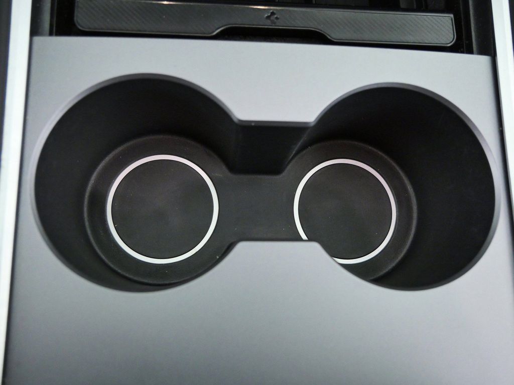 Thumbnail: 2025 Tesla Model Y - 42