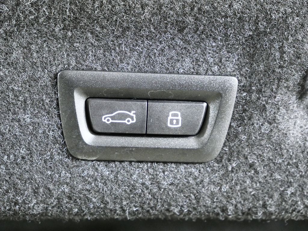 Thumbnail: 2025 BMW 4 Series - 32