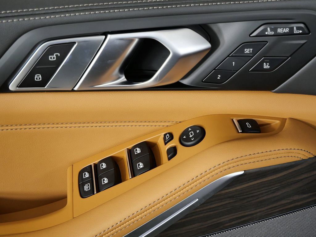 Thumbnail: 2026 BMW X7 - 39