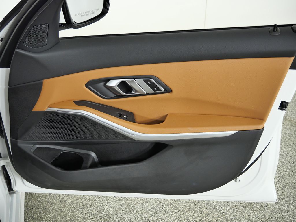 Thumbnail: 2023 BMW 3 Series - 23