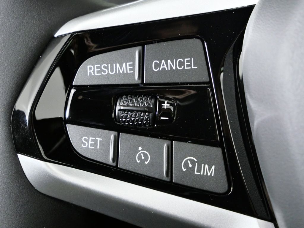 Thumbnail: 2026 BMW 3 Series - 39