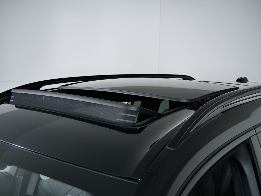 Thumbnail: 2025 BMW X7 - 22