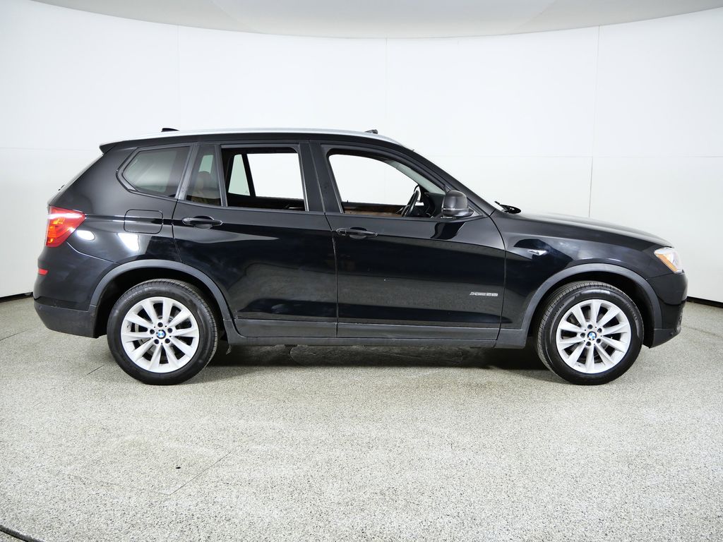 Thumbnail: 2016 BMW X3 - 9