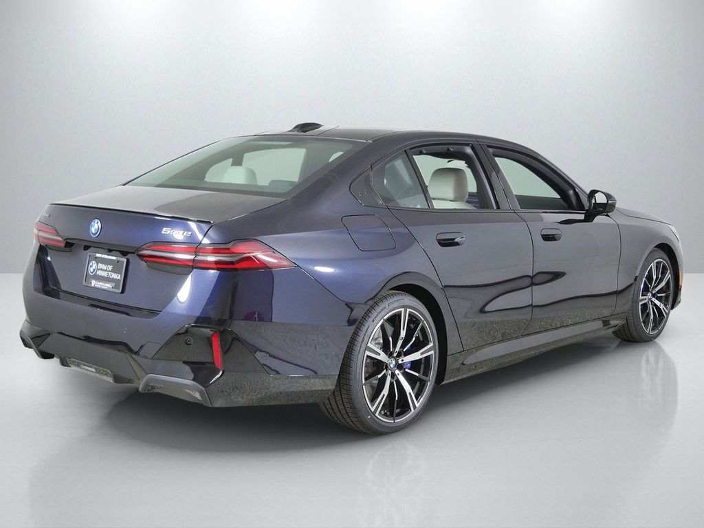 Thumbnail: 2027 BMW 5 Series - 9