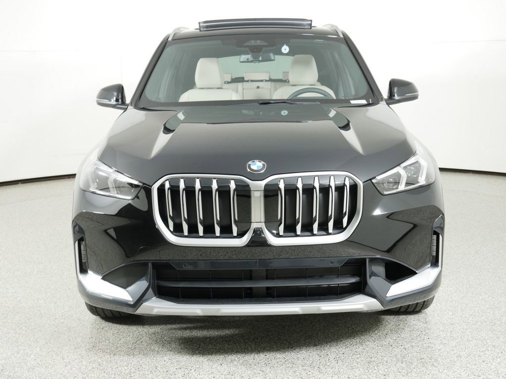 Thumbnail: 2025 BMW X1 - 6