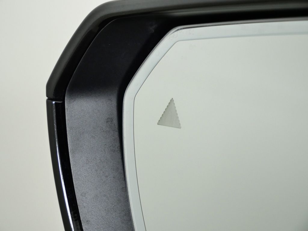 Thumbnail: 2023 BMW iX - 42