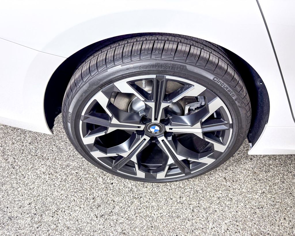 Thumbnail: 2025 BMW 3 Series - 18