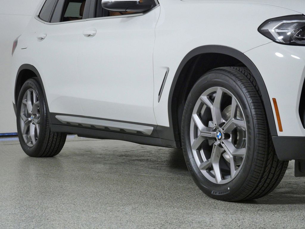 Thumbnail: 2023 BMW X3 - 8