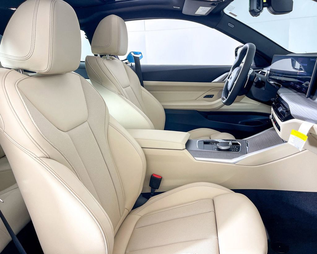 Thumbnail: 2025 BMW 4 Series - 22