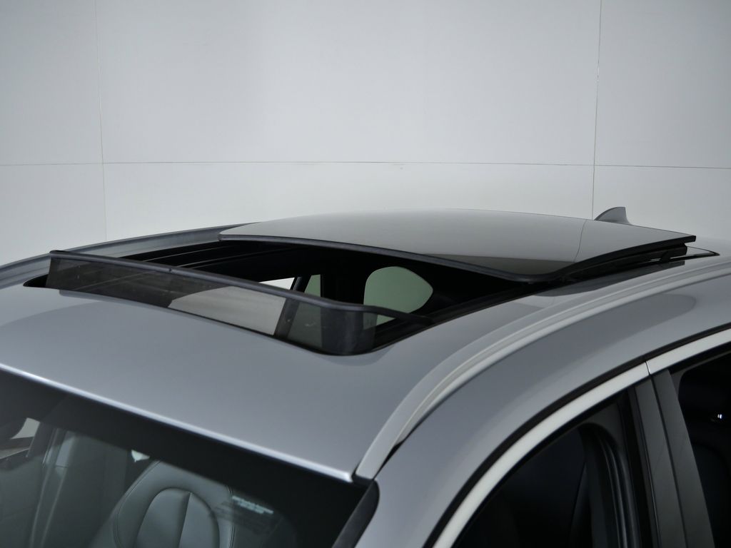 Thumbnail: 2021 BMW X1 - 19