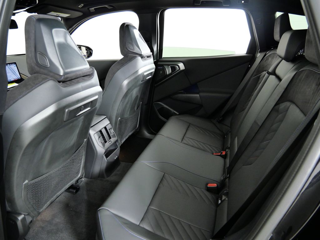 Thumbnail: 2026 BMW X3 - 32