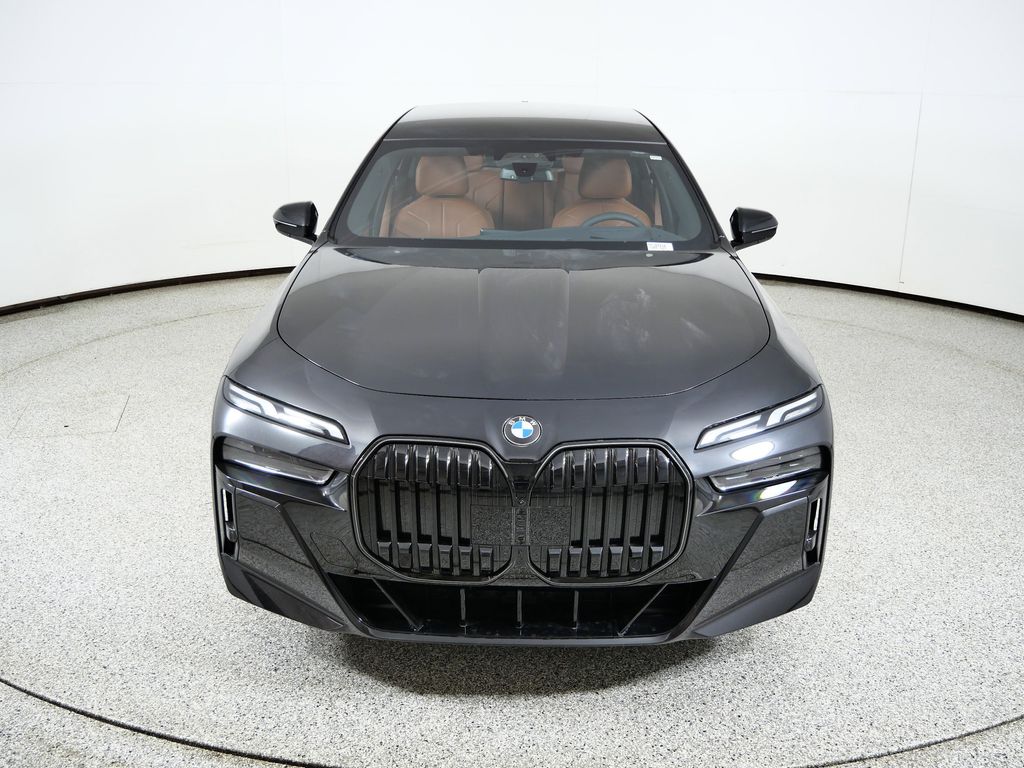 Thumbnail: 2026 BMW 7 Series - 16