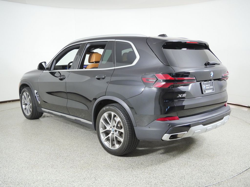 Thumbnail: 2024 BMW X5 - 16