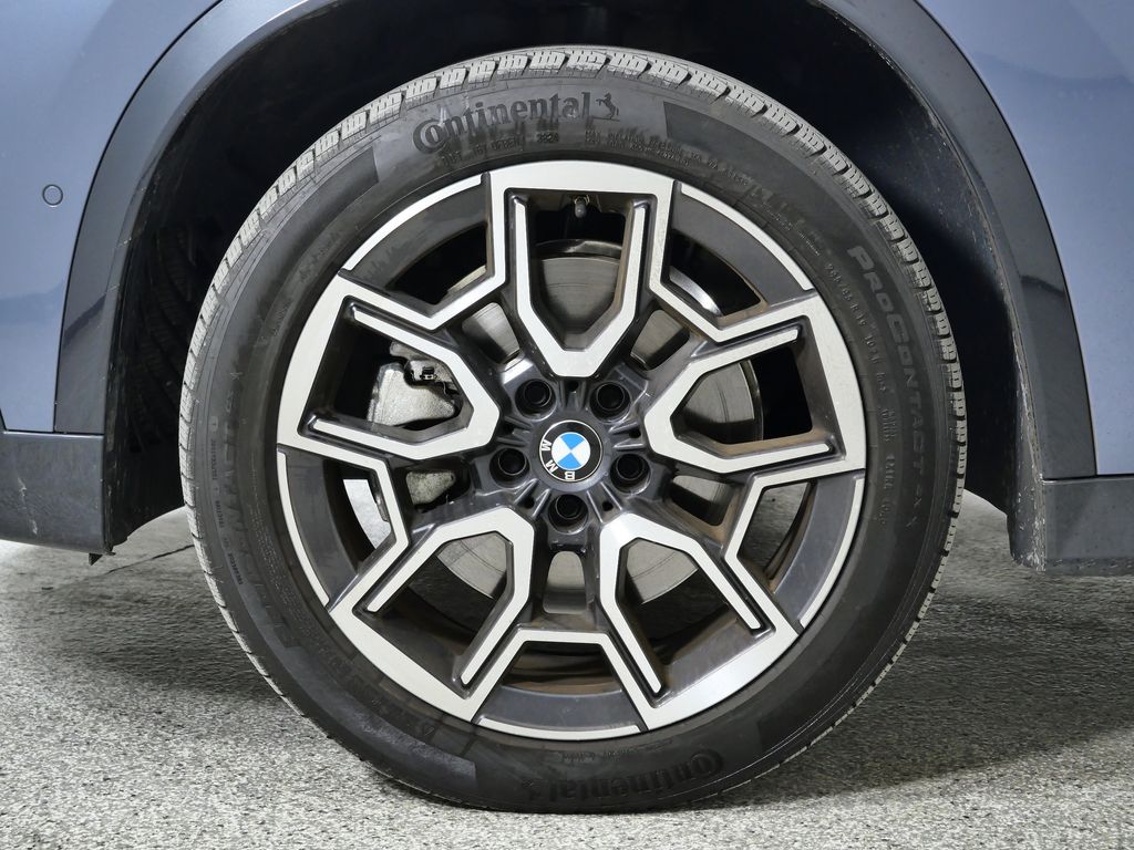 Thumbnail: 2025 BMW X1 - 21