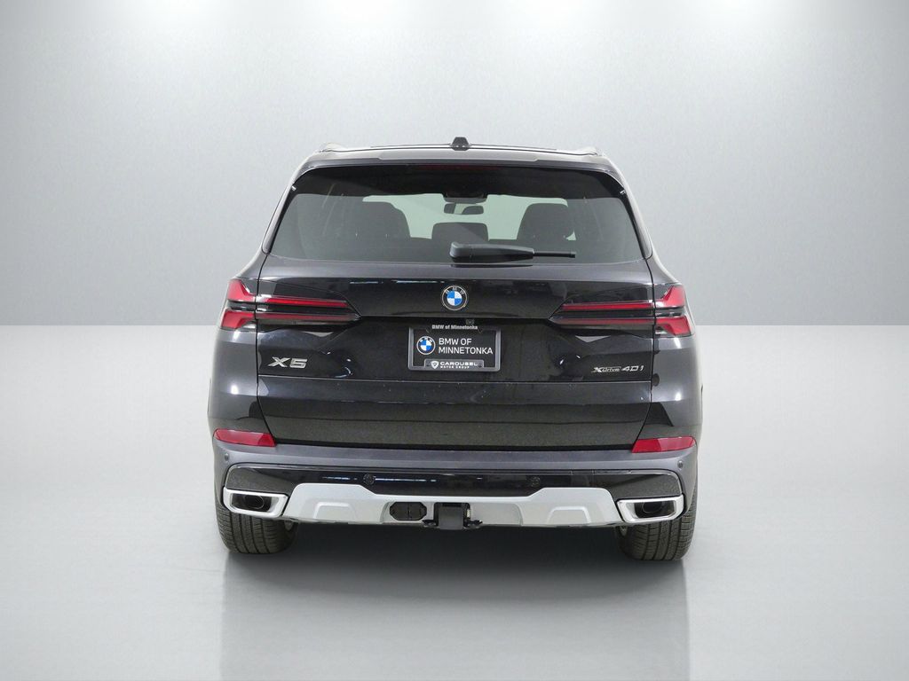 Thumbnail: 2026 BMW X5 - 10