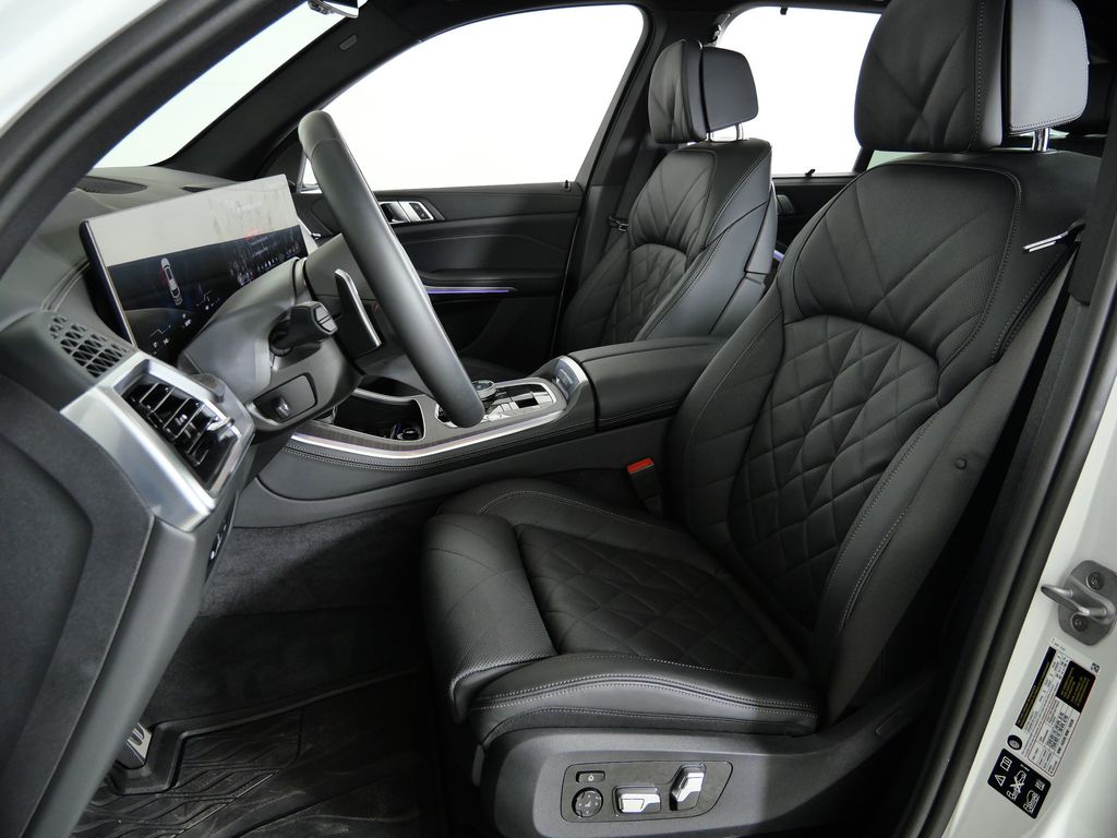 Thumbnail: 2026 BMW X5 - 36