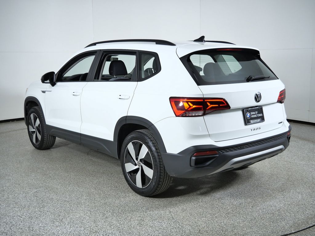 Thumbnail: 2024 Volkswagen Taos - 15