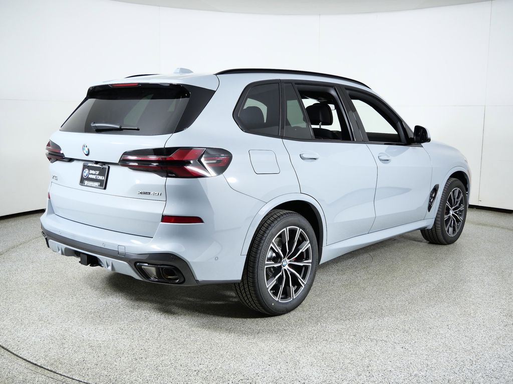 Thumbnail: 2026 BMW X5 - 9