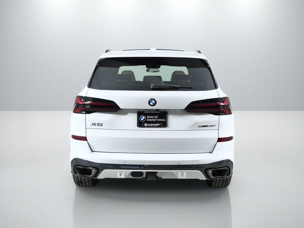 Thumbnail: 2026 BMW X5 - 10