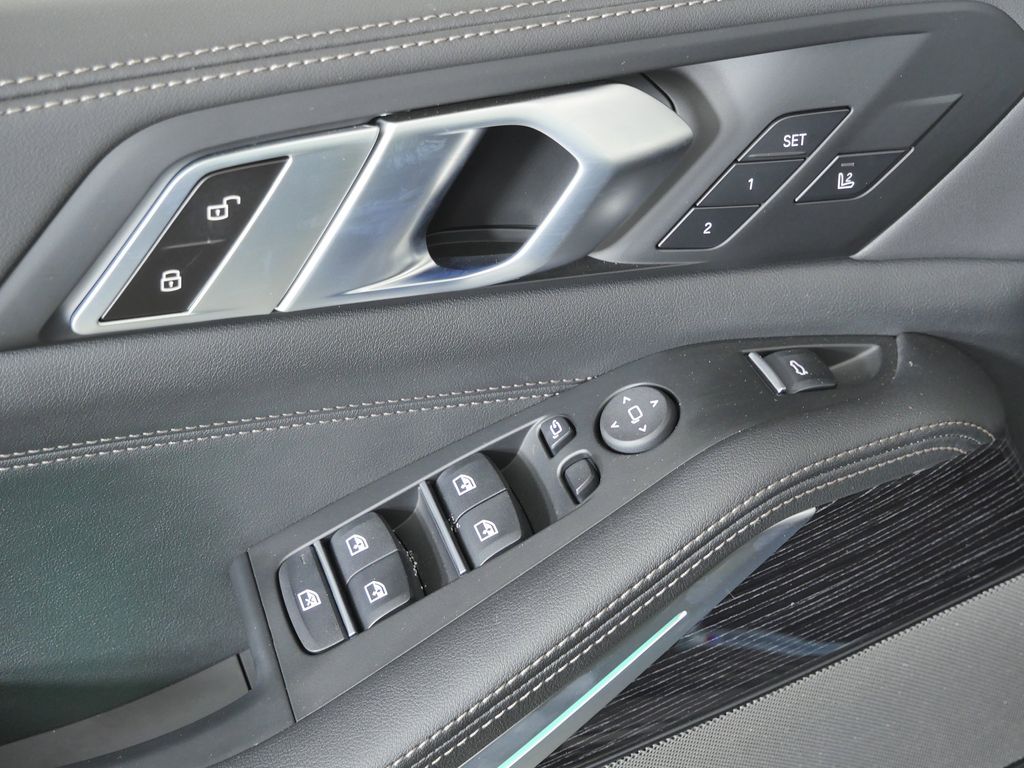 Thumbnail: 2026 BMW X5 - 37