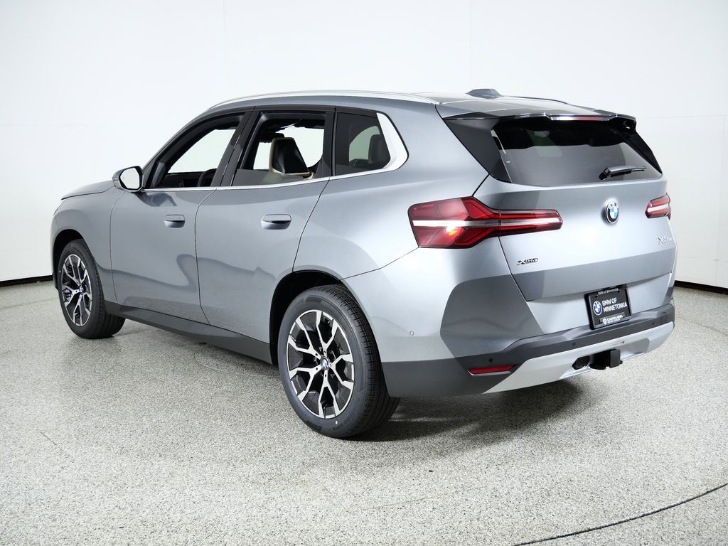 Thumbnail: 2026 BMW X3 - 14